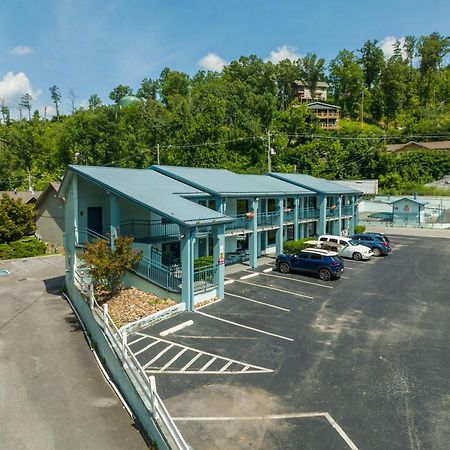 Country Town N' Suites Гатлинбург Экстерьер фото