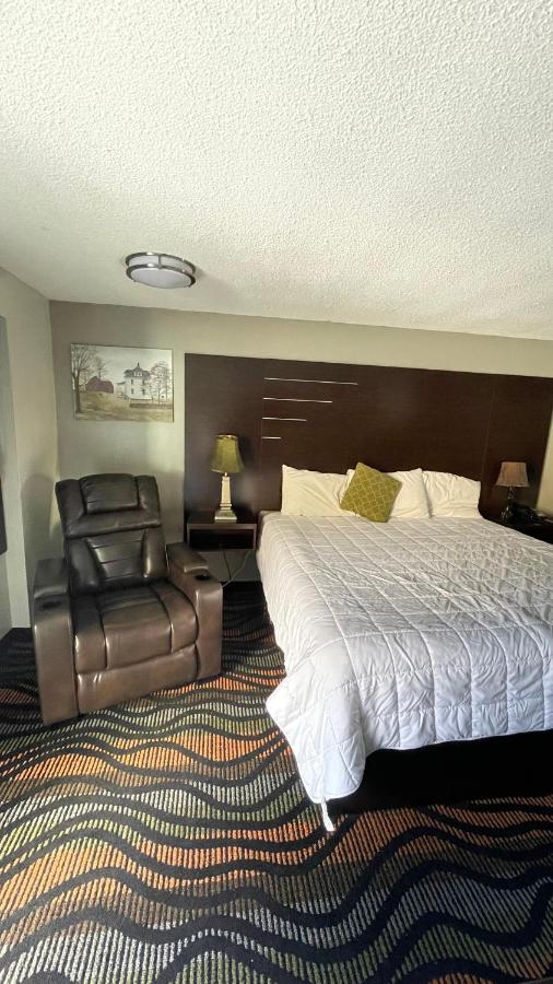 Country Town N' Suites Гатлинбург Экстерьер фото